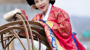 모델 제시카주(주영심) 소헌황후 등극 “아름다운 자태 뽐내”